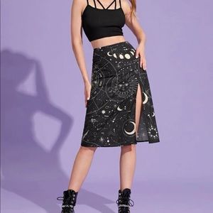 Celestial Graphic Midi Skirt 🌛🌞